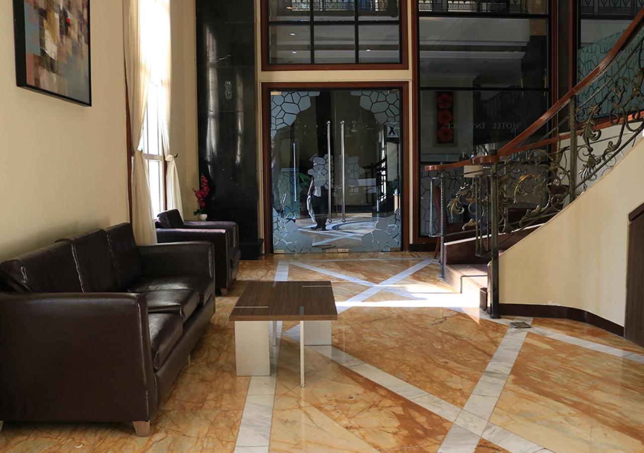 BW Kemayoran Hotel & Convention Powered By Archipelago Jakarta Exterior photo